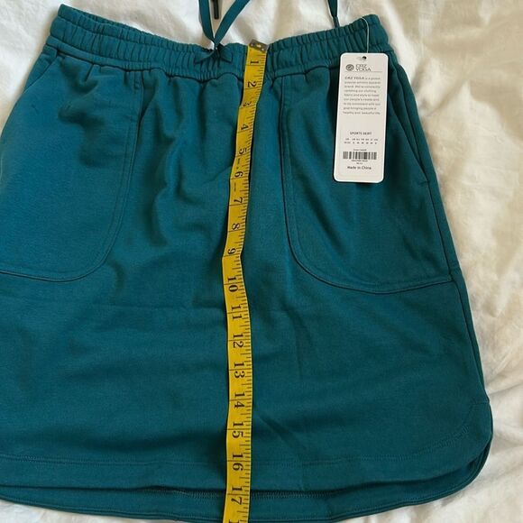 CRZ YOGA Cotton Sweat 17'' Jersey Skirt with Pockets, Green Jade, XS, NWT - Picture 8 of 10
